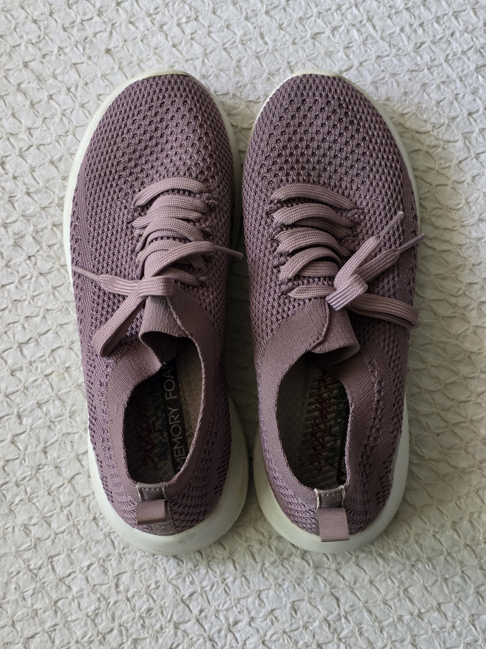 Women's Skechers Knit Lace-Up Slip-On Sneakers in Mauve Size 7